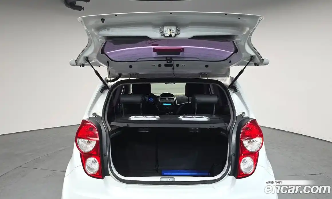 Chevrolet Spark 2015 1.0 Автомат в Москве № 618655, фото 20