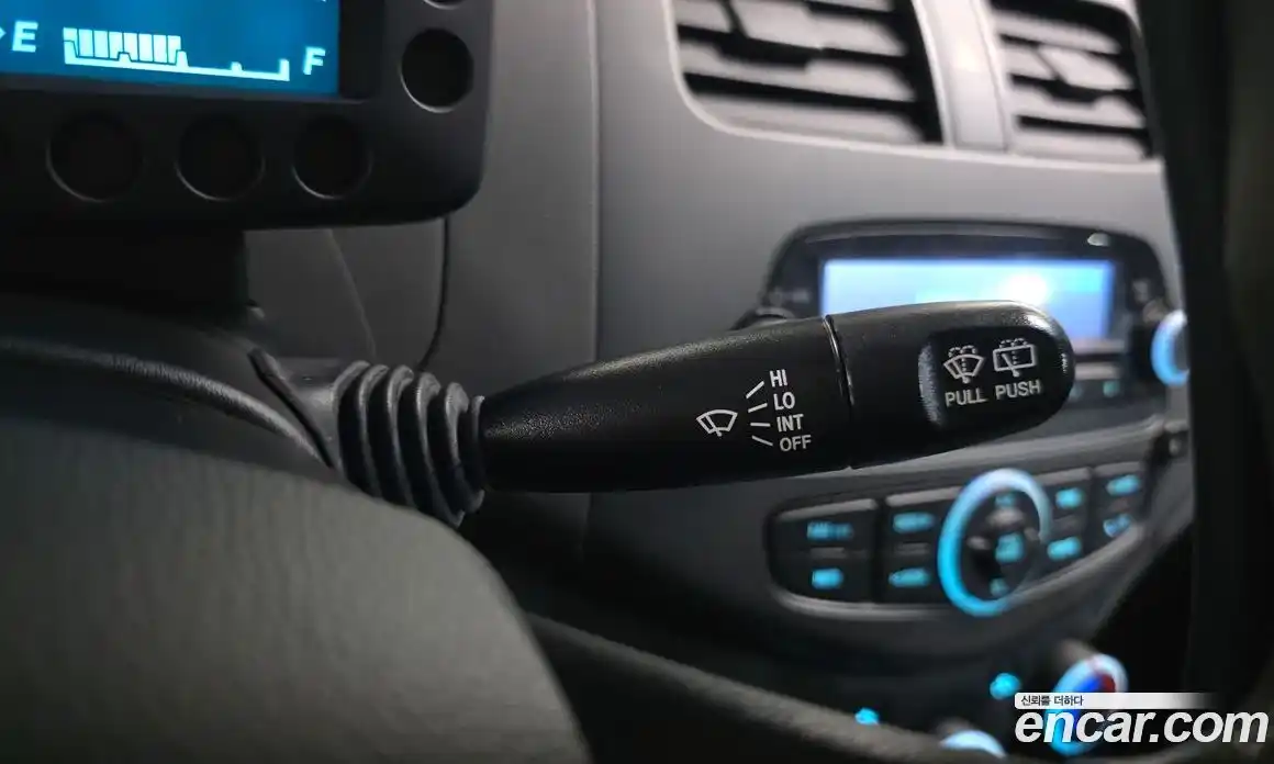 Chevrolet Spark 2013 1.0 Автомат в Москве № 618926, фото 17