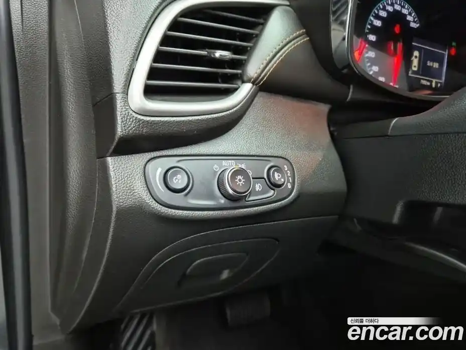 Chevrolet Trax 2017 1.4 Автомат в Москве № 619268, фото 17