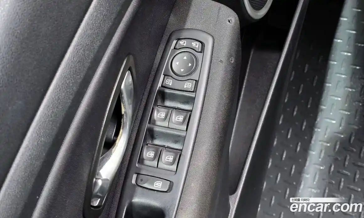 Renault SM3 2011 1.6 Автомат в Москве № 619851, фото 19