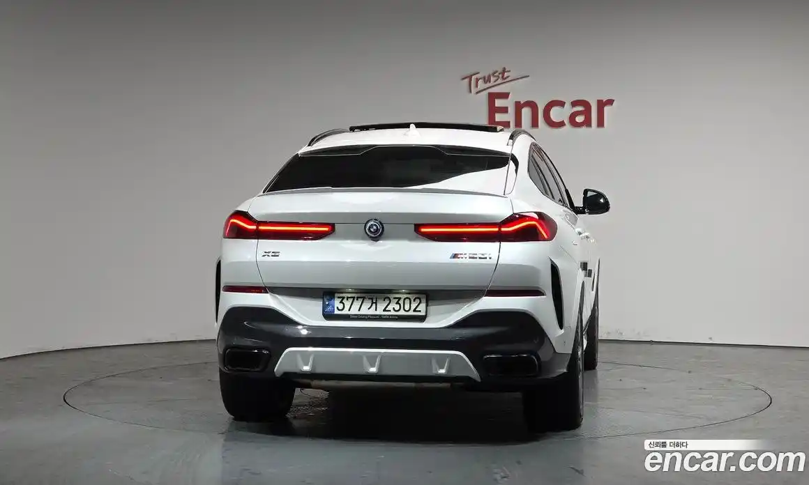 BMW X6 2023 4.4 Автомат в Москве № 621016, фото 3