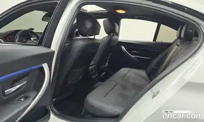 BMW 3-Series 2018 2.0 Автомат в Москве № 622510, миниатюра 11