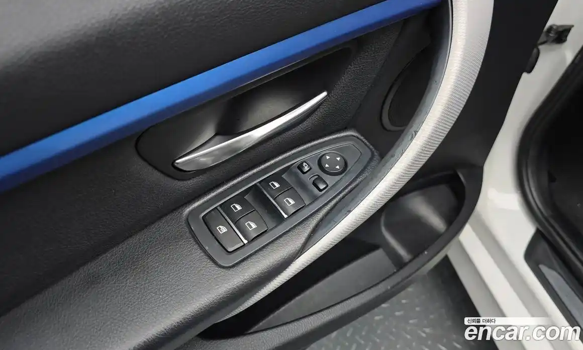 BMW 3-Series 2018 2.0 Автомат в Москве № 622510, фото 16