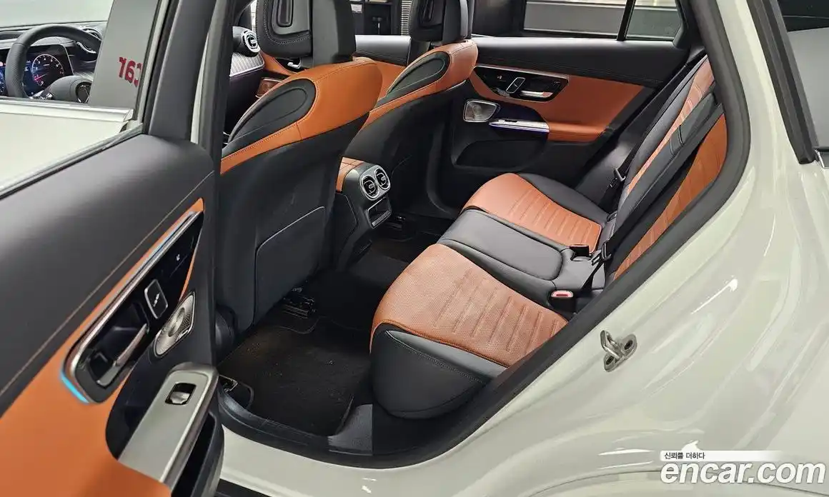 Mercedes-Benz GLC-Class 2025 2.0 Автомат в Москве № 622568, фото 13