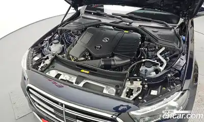 Mercedes-Benz E-Class 2024 2.0 Автомат в Москве № 622665, миниатюра 6