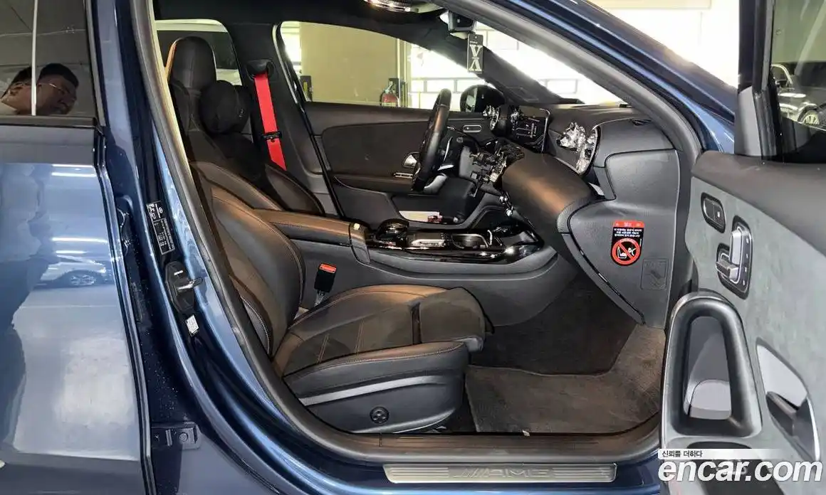 Mercedes-Benz A-Class 2023 2.0 Автомат в Москве № 623125, фото 13