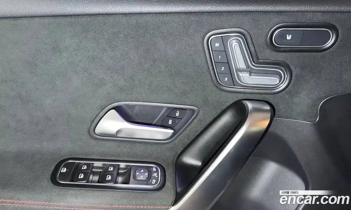 Mercedes-Benz A-Class 2023 2.0 Автомат в Москве № 623125, фото 16