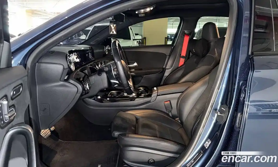 Mercedes-Benz A-Class 2023 2.0 Автомат в Москве № 623125, фото 10