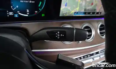 Mercedes-Benz E-Class 2022 2.0 Автомат в Москве № 623756, миниатюра 9