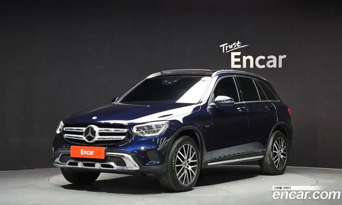 Mercedes-Benz GLC-Class 2021 2.0 Автомат в Москве № 623893, фото 1