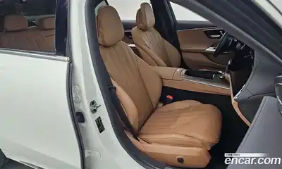 Mercedes-Benz E-Class 2024 2.0 Автомат в Москве № 623916, миниатюра 11