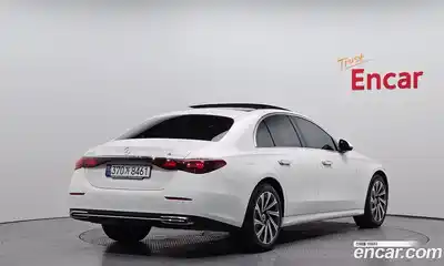 Mercedes-Benz E-Class 2024 2.0 Автомат в Москве № 623916, миниатюра 2