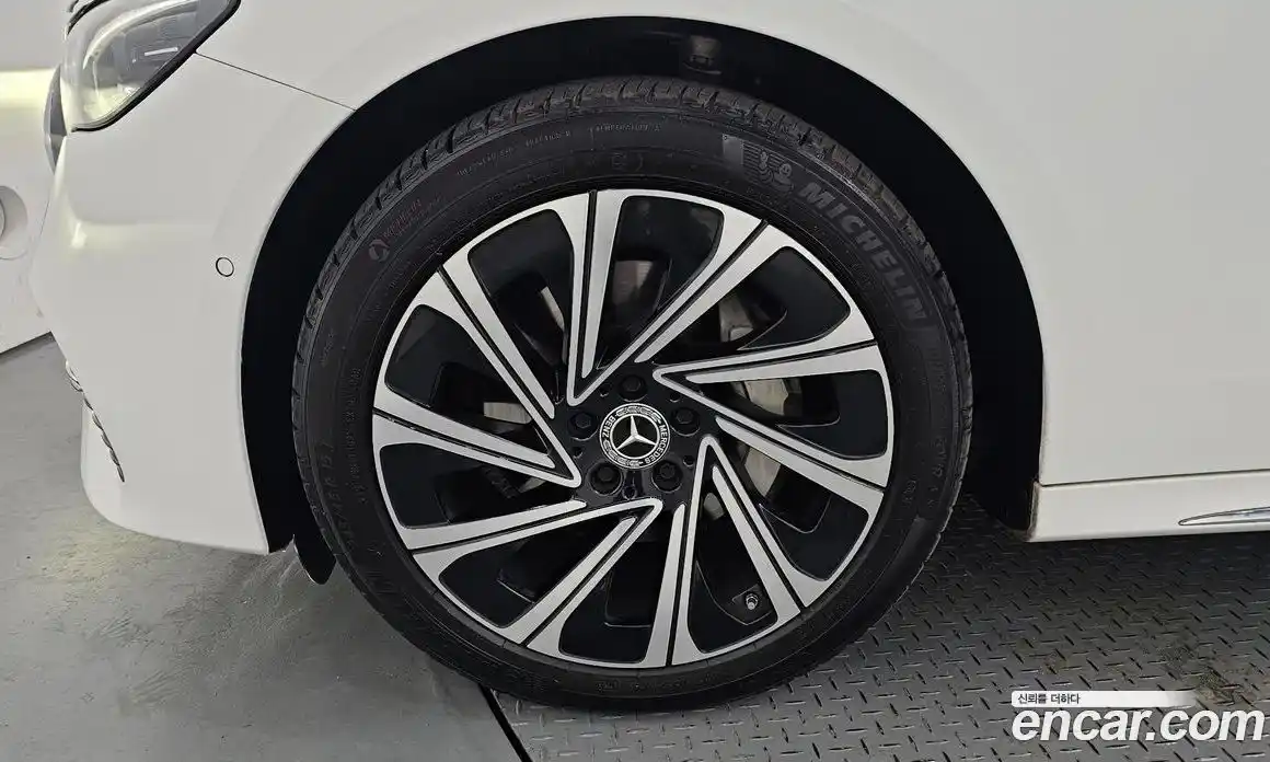 Mercedes-Benz E-Class 2024 2.0 Автомат в Москве № 623916, фото 5