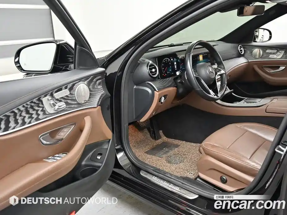 Mercedes-Benz E-Class 2022 2.0 Автомат в Москве № 624466, фото 11