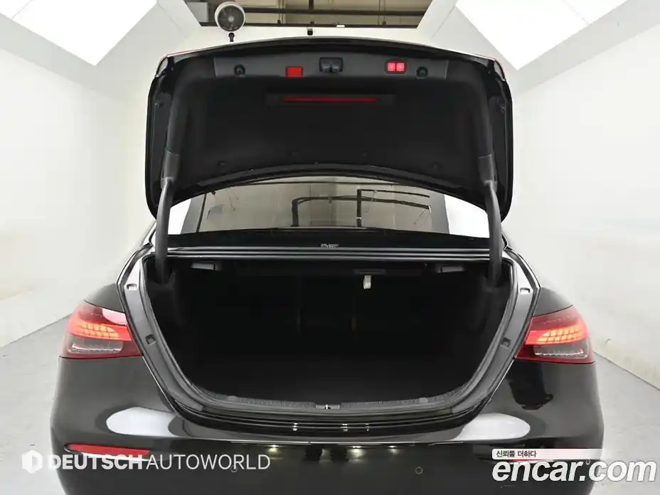 Mercedes-Benz E-Class 2022 2.0 Автомат в Москве № 624466, фото 19