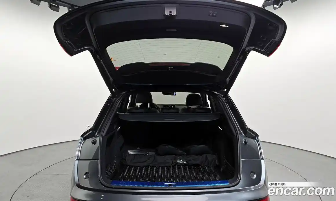 Audi SQ5 2020 3.0 Автомат в Москве № 625037, фото 20