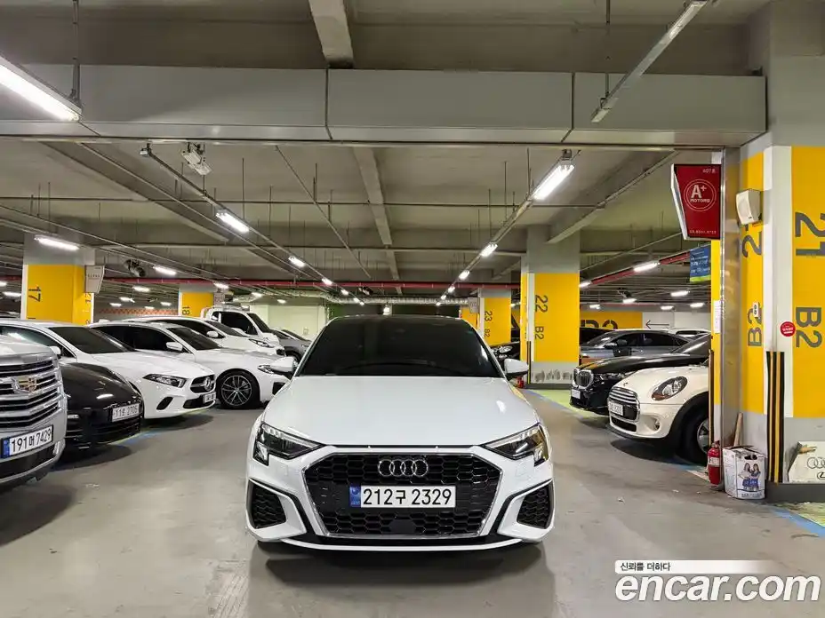 Audi A3 2023 2.0 Автомат в Москве № 625907, фото 1