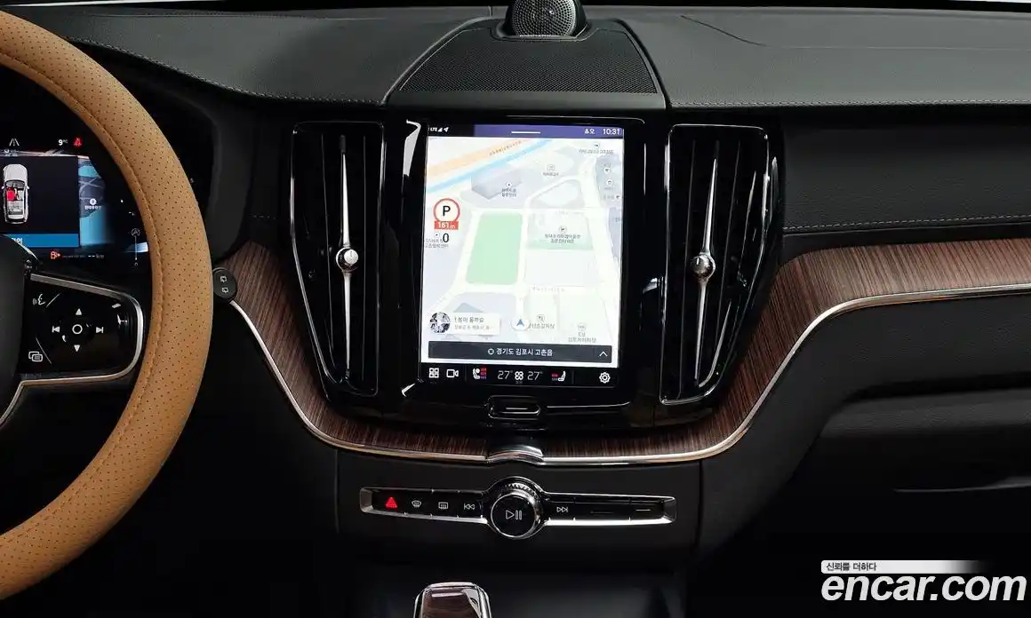 Volvo XC60 2023 2.0 Автомат в Москве № 626210, фото 15