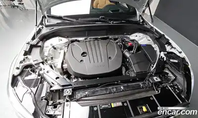 Volvo XC60 2023 2.0 Автомат в Москве № 626210, миниатюра 6