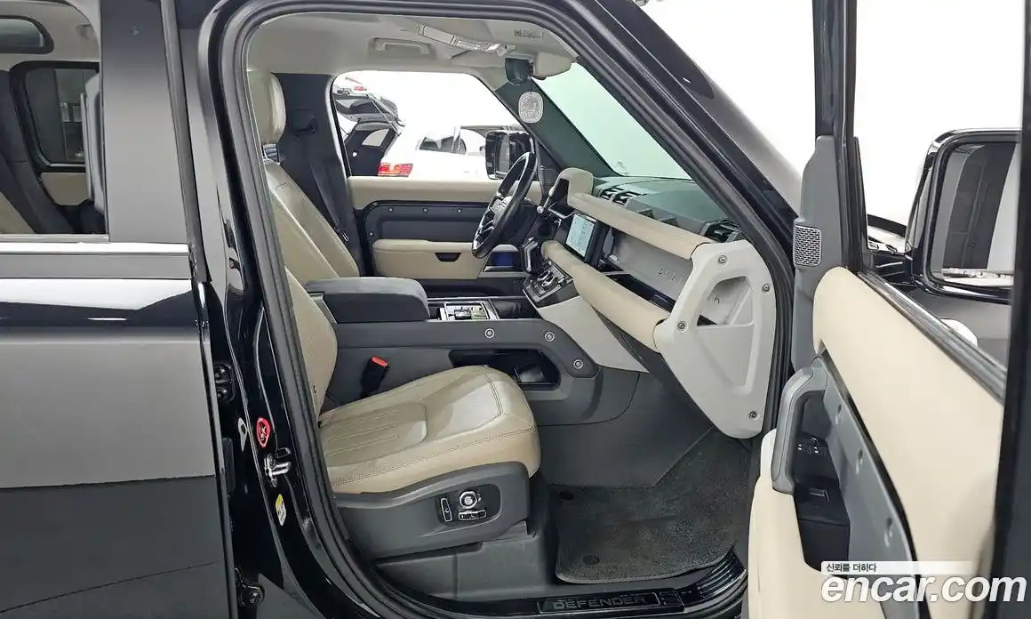 Land Rover Defender 2022 3.0 Автомат в Москве № 627468, фото 11