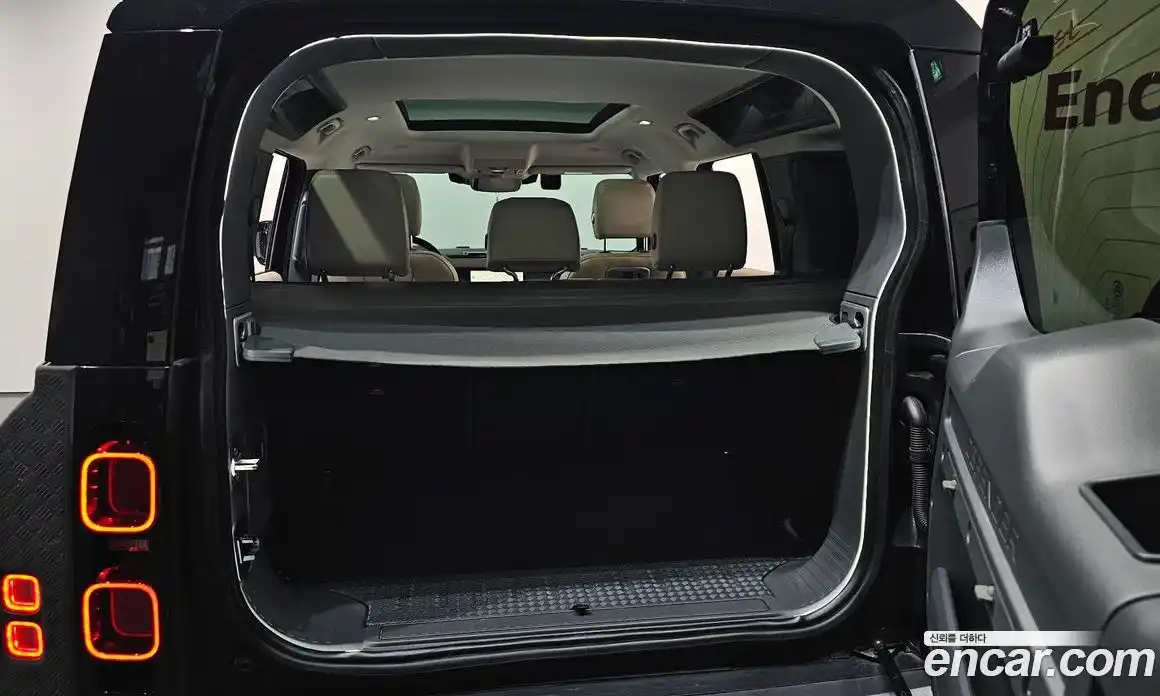 Land Rover Defender 2022 3.0 Автомат в Москве № 627468, фото 20