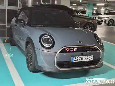 Mini Cooper Convertible 2025 2.0 Автомат в Москве № 628225, миниатюра 3
