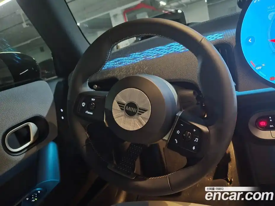 Mini Cooper Convertible 2025 2.0 Автомат в Москве № 628225, фото 8