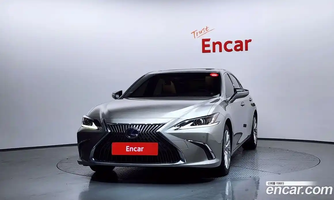 Lexus ES 2021 2.5 Автомат в Москве № 628616, фото 3