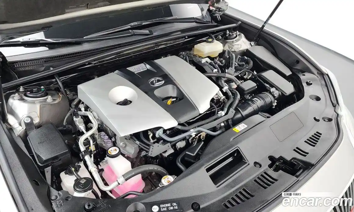 Lexus ES 2021 2.5 Автомат в Москве № 628616, фото 6