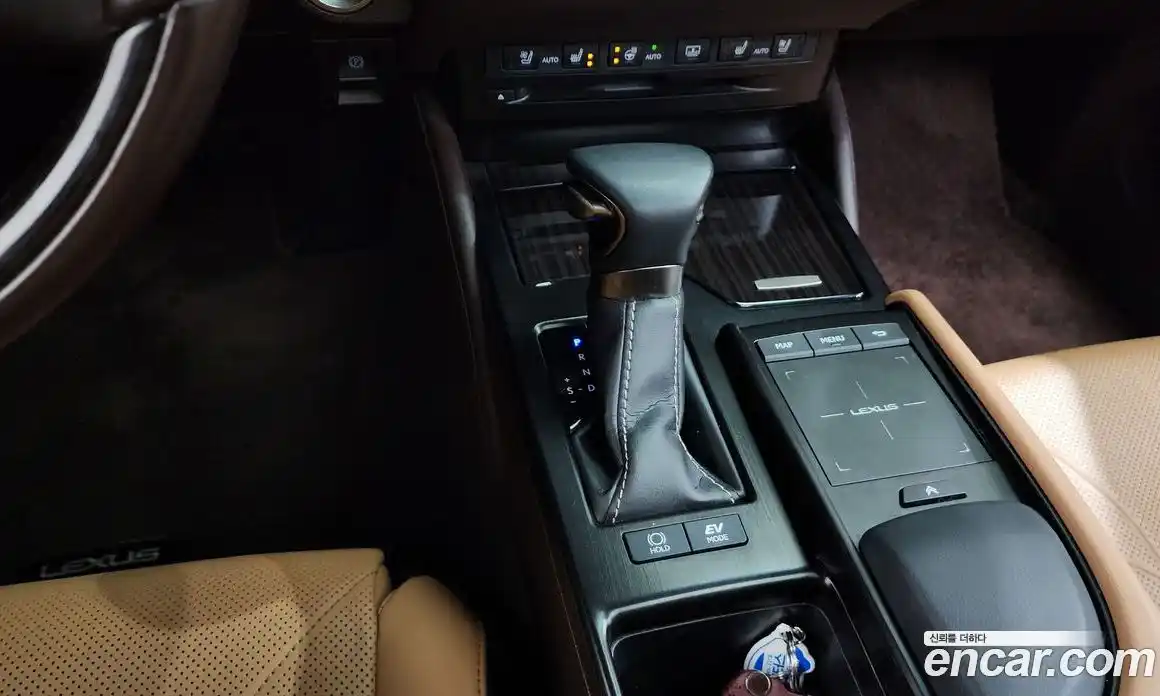 Lexus ES 2021 2.5 Автомат в Москве № 628616, фото 9