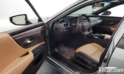 Lexus ES 2021 2.5 Автомат в Москве № 628616, миниатюра 10