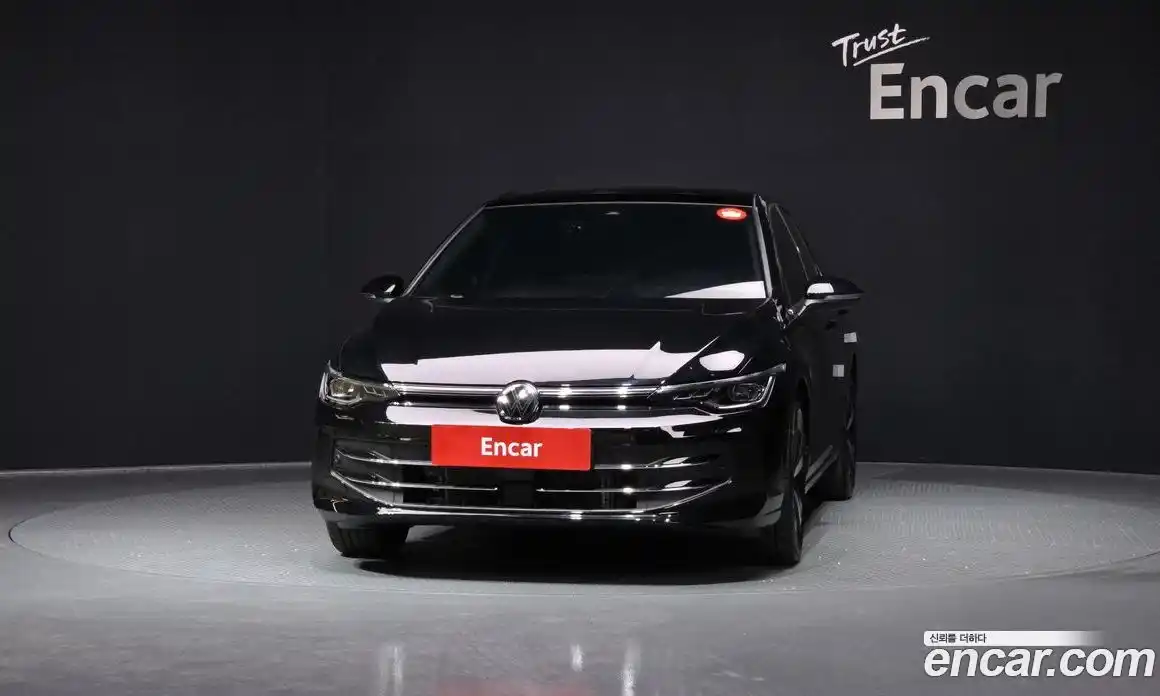 Volkswagen Golf 2025 2.0 Автомат в Москве № 628833, фото 3