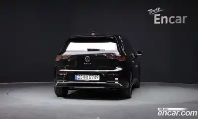 Volkswagen Golf 2025 2.0 Автомат в Москве № 628833, миниатюра 4