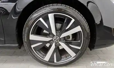 Volkswagen Golf 2025 2.0 Автомат в Москве № 628833, миниатюра 5