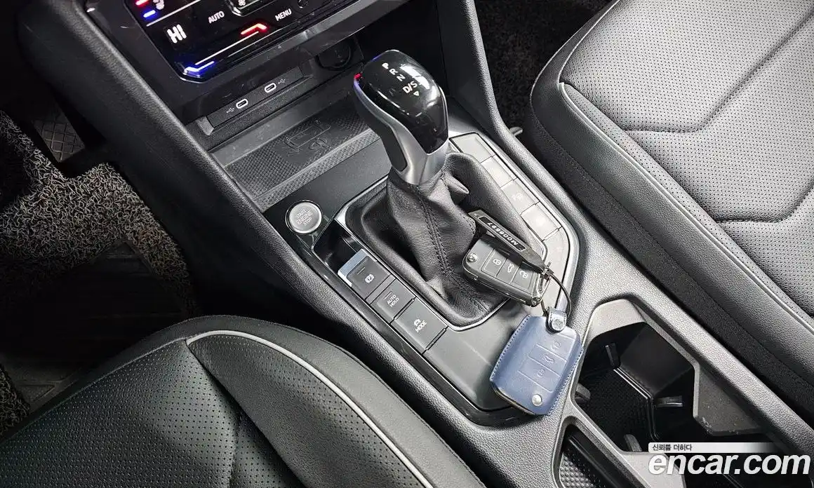 Volkswagen Tiguan 2023 2.0 Автомат в Москве № 628874, фото 9