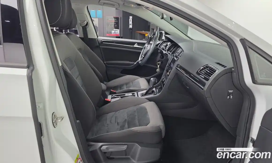 Volkswagen Golf 2013 2.0 Автомат в Москве № 628909, фото 11