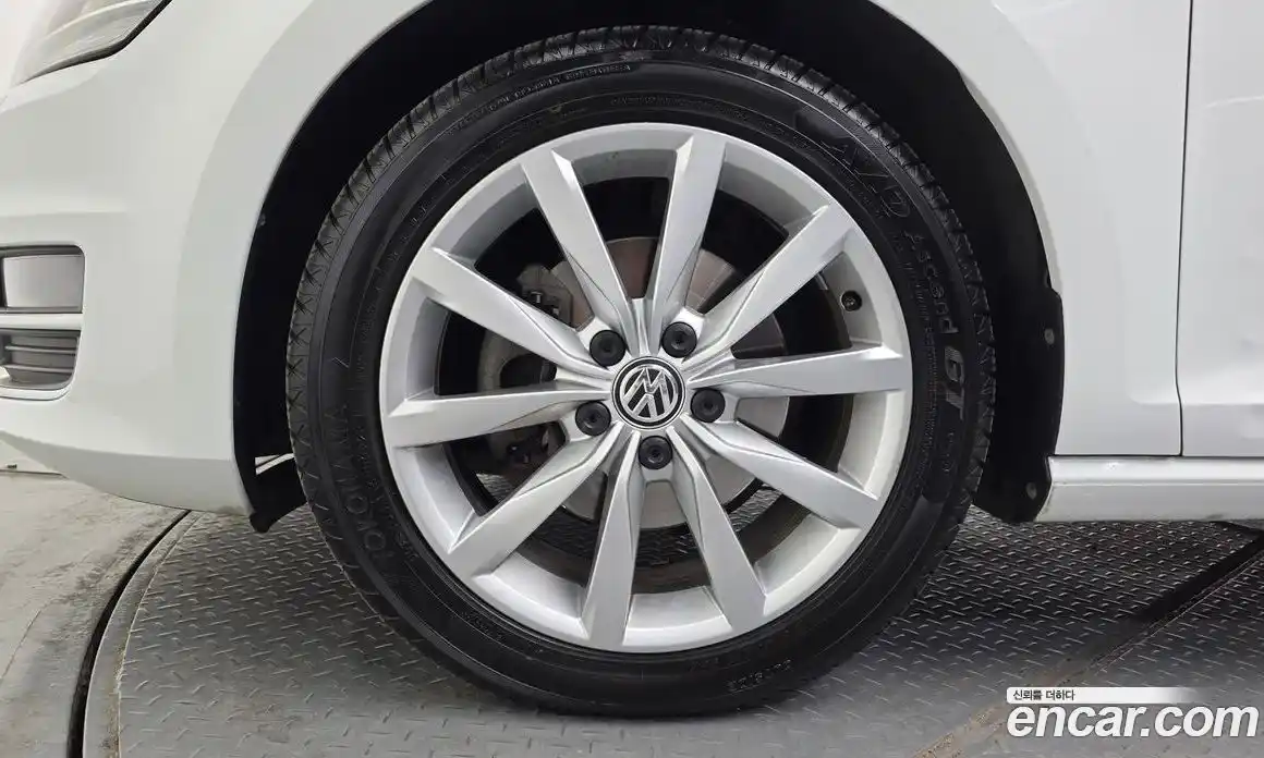 Volkswagen Golf 2013 2.0 Автомат в Москве № 628909, фото 5