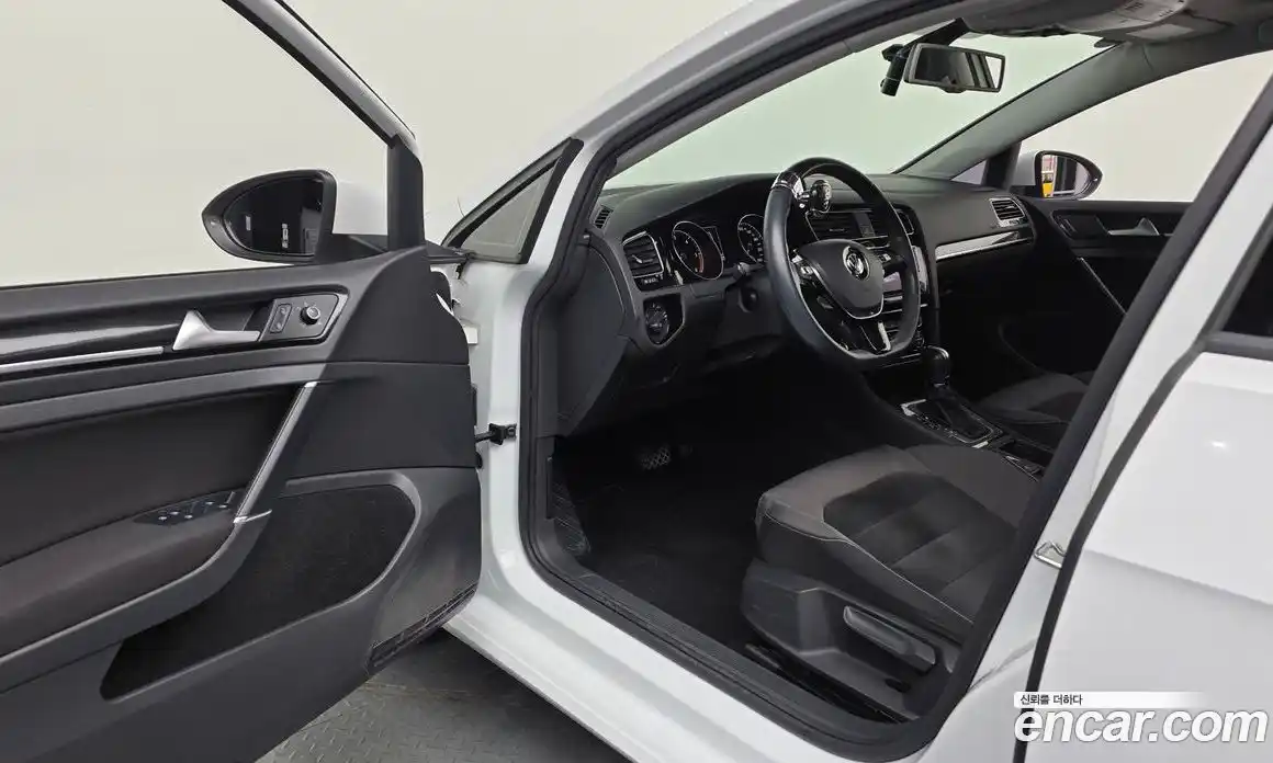 Volkswagen Golf 2013 2.0 Автомат в Москве № 628909, фото 10