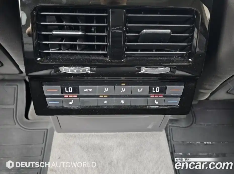 Volkswagen Touareg 2023 3.0 Автомат в Москве № 629285, фото 16