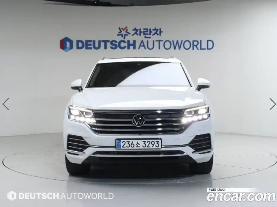 Volkswagen Touareg 2023 3.0 Автомат в Москве № 629285, фото 3