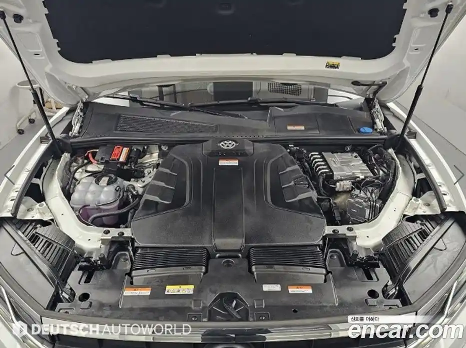 Volkswagen Touareg 2023 3.0 Автомат в Москве № 629285, фото 6