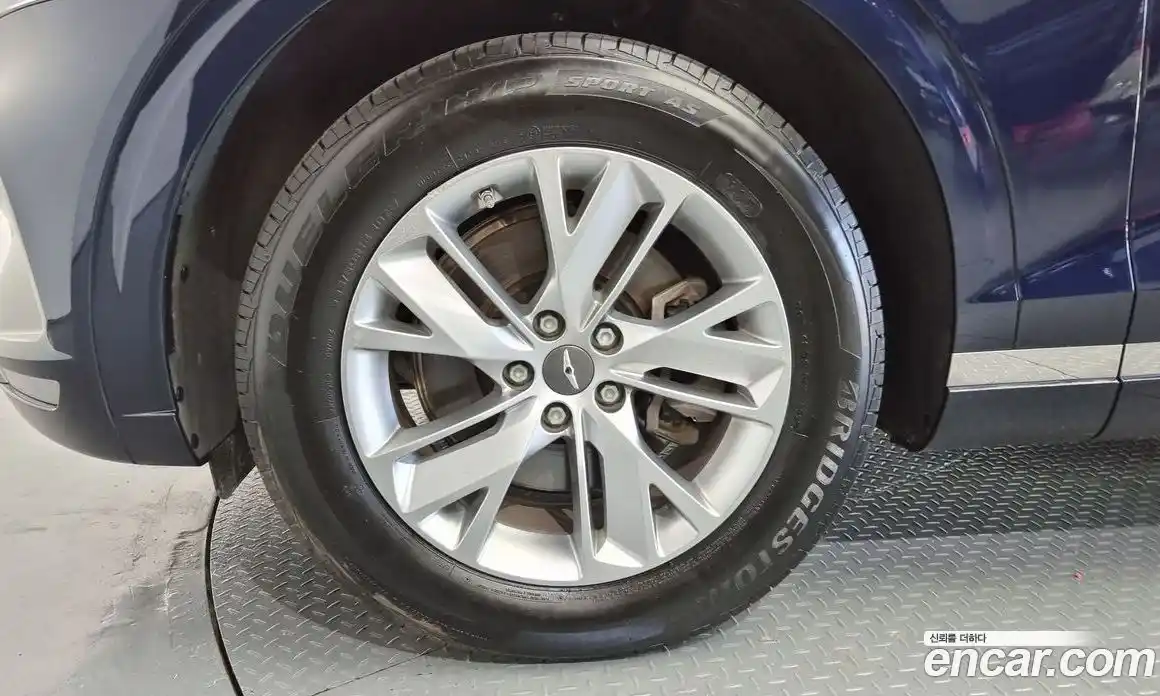 Genesis GV70 2024 2.5 Автомат в Москве № 82653, фото 5