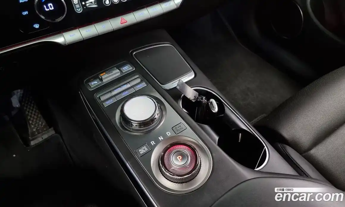 Genesis GV70 2024 2.5 Автомат в Москве № 82653, фото 9