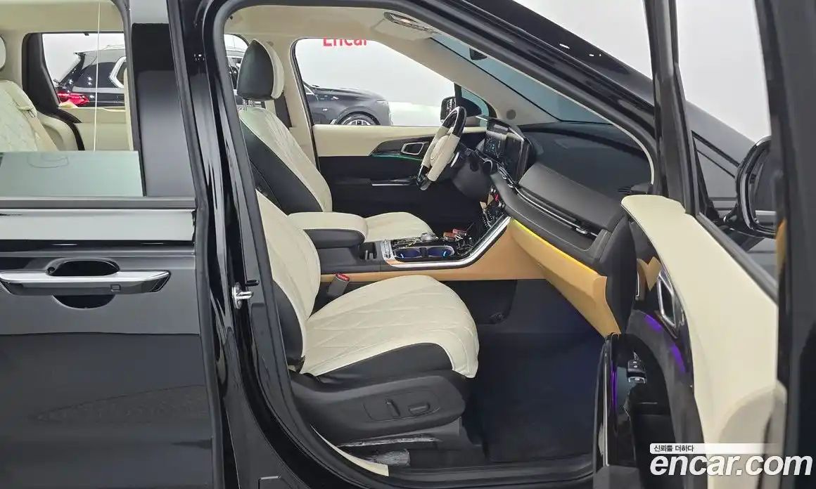 Kia Canival 2023 3.5 Автомат в Москве № 115334, фото 11