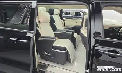 Kia Canival 2023 3.5 Автомат в Москве № 115334, миниатюра 12