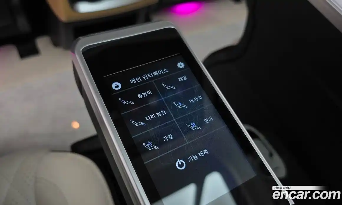 Kia Canival 2023 3.5 Автомат в Москве № 115334, фото 17