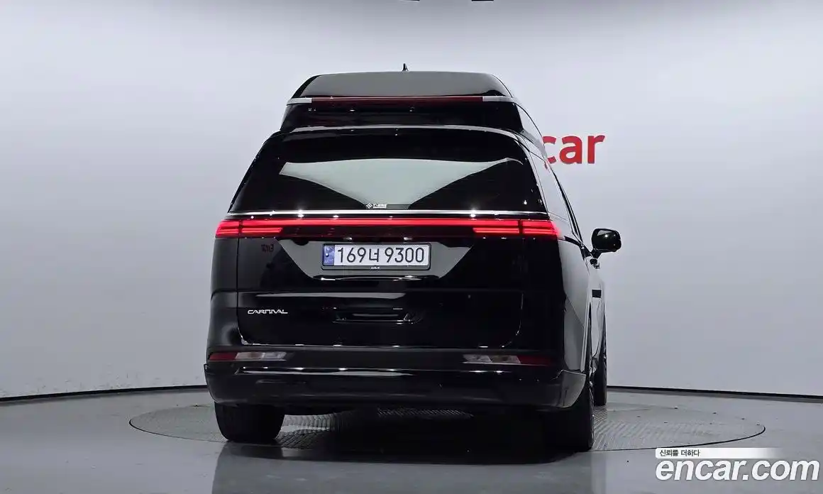 Kia Canival 2023 3.5 Автомат в Москве № 115334, фото 4