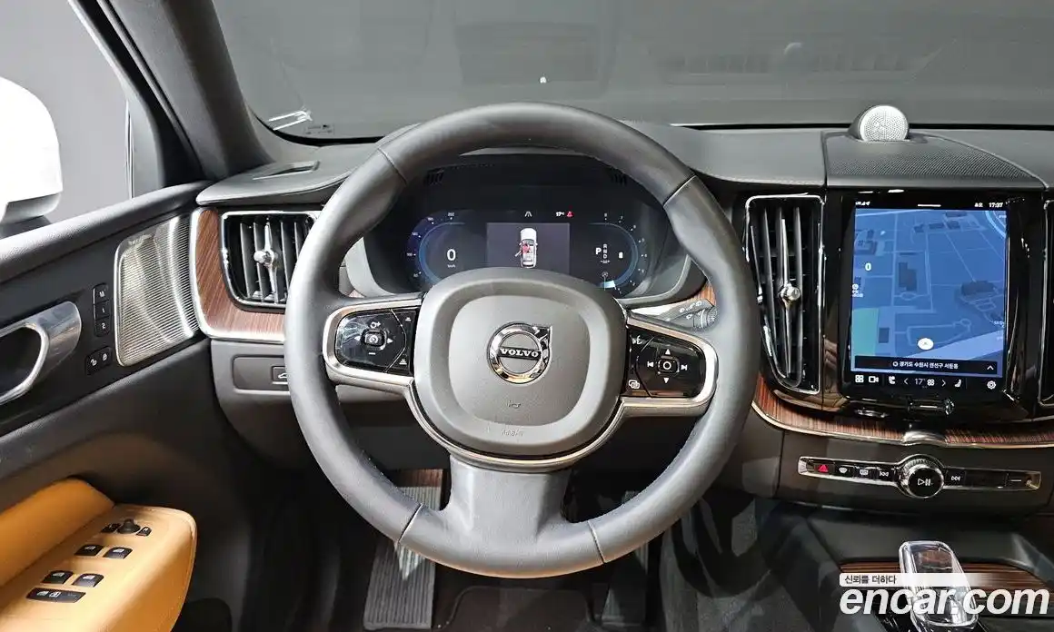 Volvo XC60 2023 2.0 Автомат в Москве № 164292, фото 13