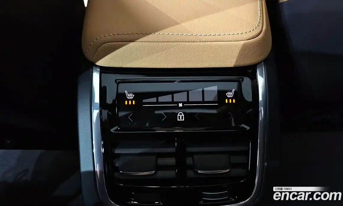 Volvo XC60 2023 2.0 Автомат в Москве № 164292, фото 19