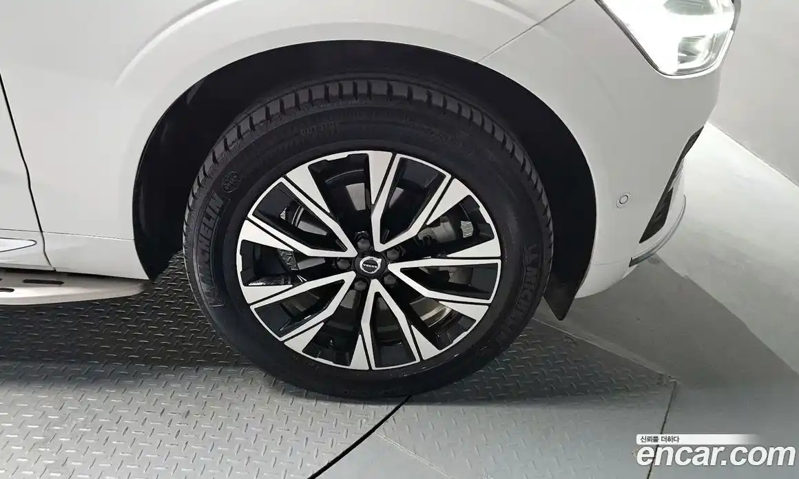 Volvo XC60 2023 2.0 Автомат в Москве № 164292, фото 5